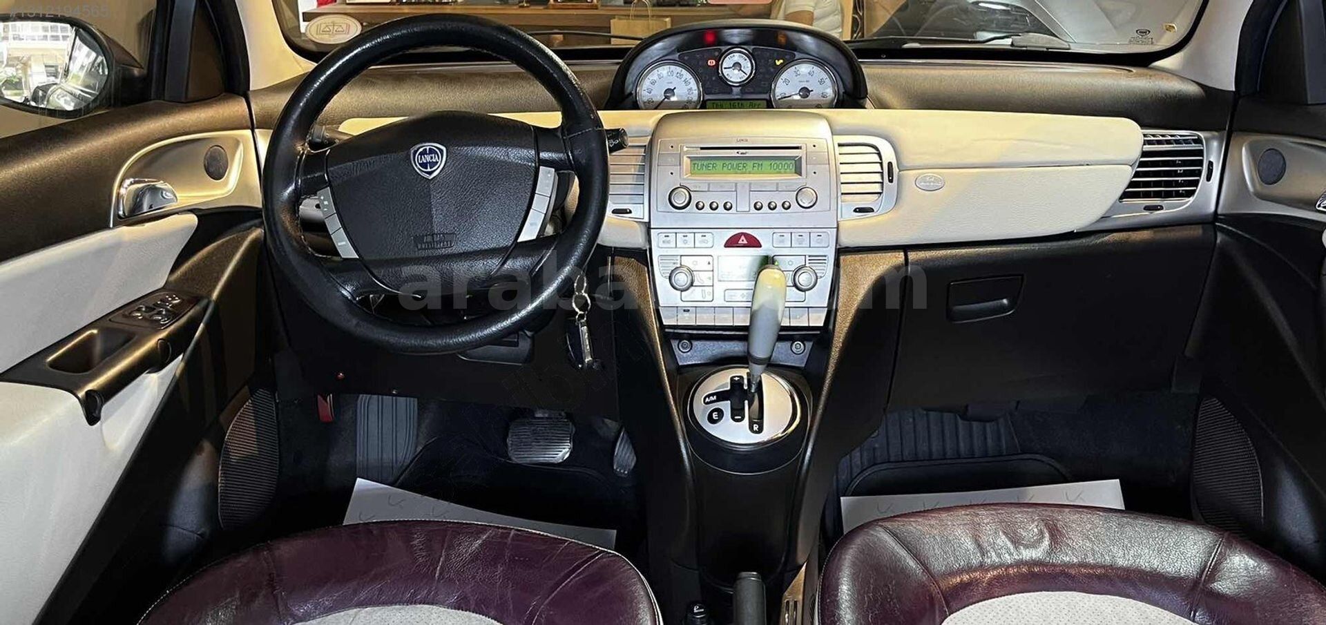 Galeriden Lancia Ypsilon 1.4 2008 Model İzmir 173.000 km Kırmızı 7