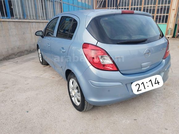 Sahibinden tam otomatik Opel Corsa 1.4 Twinport Enjoy 2007 Model
