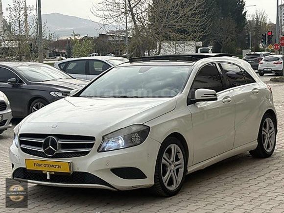 "2013 MERCEDES A180 DİZEL CAM TAVAN"
