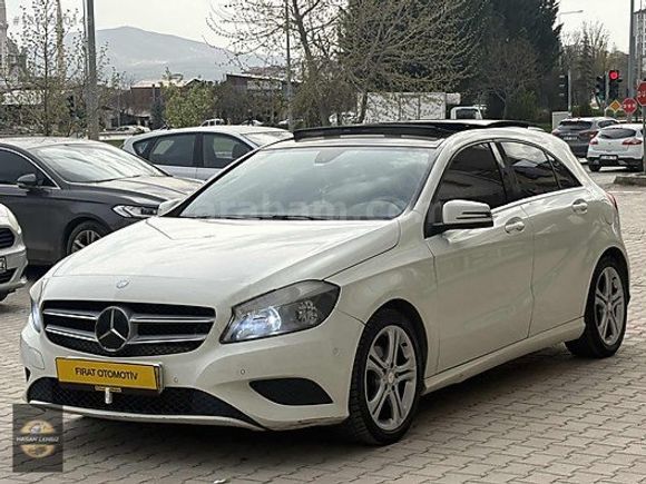 "2013 MERCEDES A180 DİZEL CAM TAVAN"