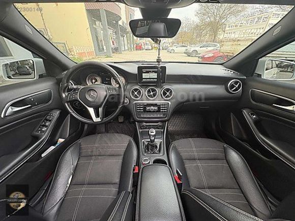 "2013 MERCEDES A180 DİZEL CAM TAVAN"