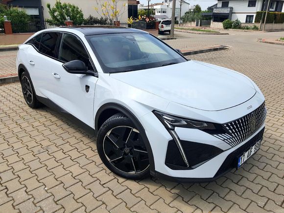 SAHİBİNDEN 2023 PEUGEOT 408 GT GARANTİLİ-SERVİS BAKIMLI