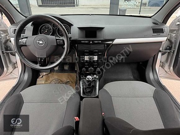 %30 PEŞİNAT İLE 2011 MODEL 1.3 CDTI ASTRA SEDAN ENJOY PLUS