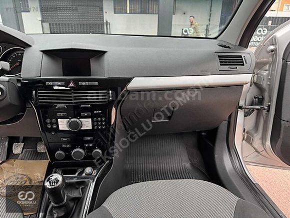 %30 PEŞİNAT İLE 2011 MODEL 1.3 CDTI ASTRA SEDAN ENJOY PLUS