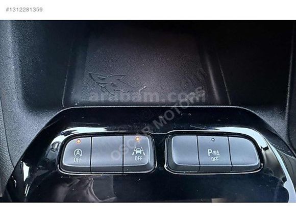 OPEL CORSA 62 BİN KM ELEGANCE CAM TVN 360 KAMERA 2 LOKAL