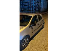 Sahibinden Renault Clio 1.5 dCi Expression 2006 Model aciliyeten bu fiyat
