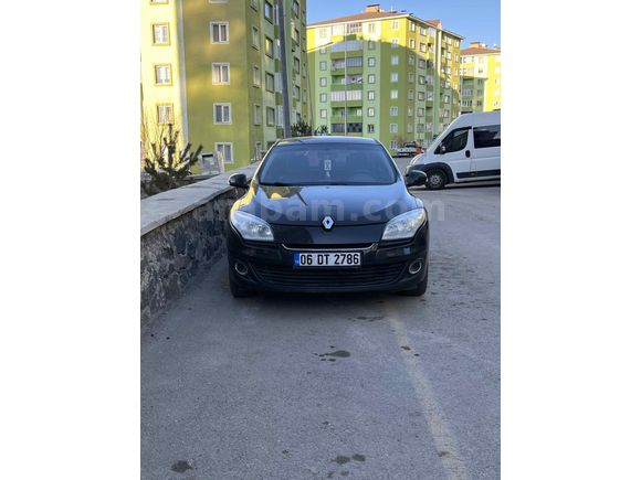 Sahibinden Renault Megane 1.6 Touch 2012 Model  194.000 km Siyah