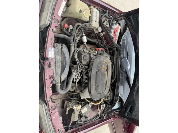 AKY AUTO'DAN MERCEDES 190 E K.KARTINA 12 TAKSİT SUNROFF LU