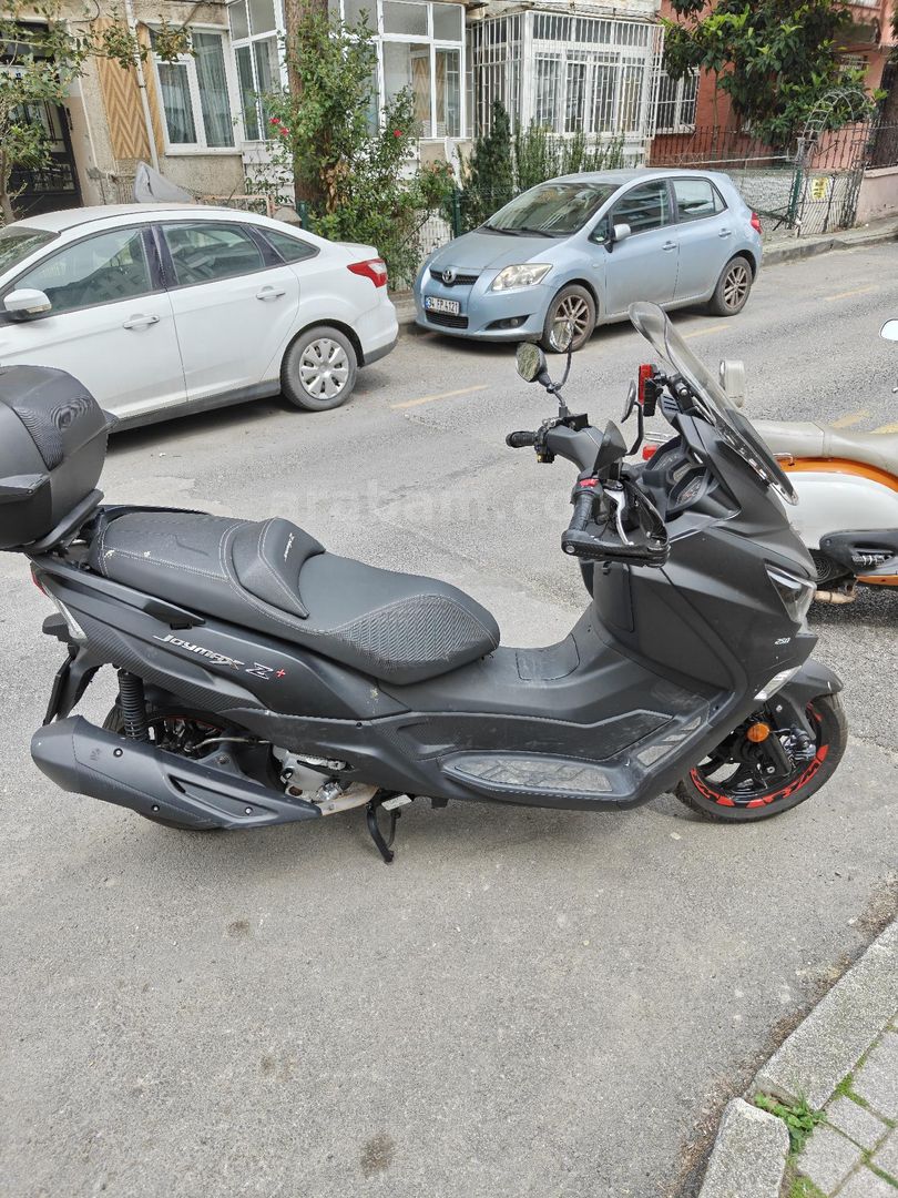 Sahibinden SYM Joymax Z Plus 250 2024 Model İstanbul 12.500 km