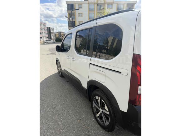 Sahibinden Peugeot Rifter 1.5 BlueHDI GT 2024 Model 
