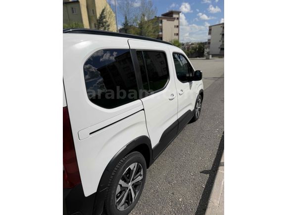 Sahibinden Peugeot Rifter 1.5 BlueHDI GT 2024 Model 