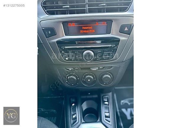 -BOYASIZ- 2017 MODEL 1.6 HDİ ACTİVE PAKET PEJO 301