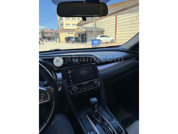 Sahibinden Honda Civic 1.6i VTEC Eco Executive 2018 Model 
