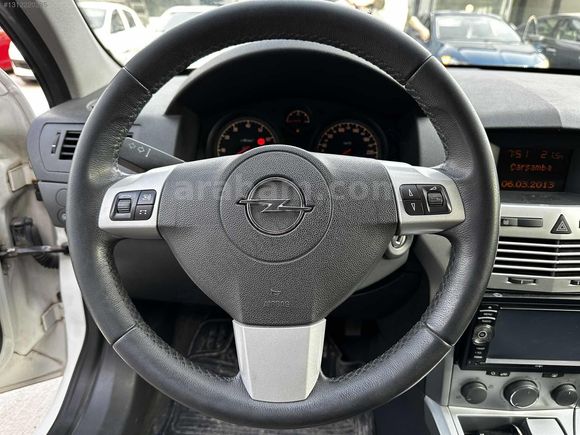 2012 OPEL ASTRA OTOMATİK KM 117 BİNDE BİR PARÇA HARİÇ HATASIIZ