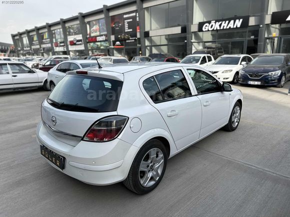 2012 OPEL ASTRA OTOMATİK KM 117 BİNDE BİR PARÇA HARİÇ HATASIIZ
