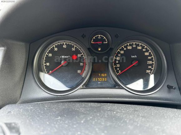 2012 OPEL ASTRA OTOMATİK KM 117 BİNDE BİR PARÇA HARİÇ HATASIIZ