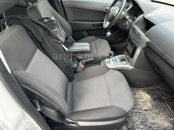 2012 OPEL ASTRA OTOMATİK KM 117 BİNDE BİR PARÇA HARİÇ HATASIIZ
