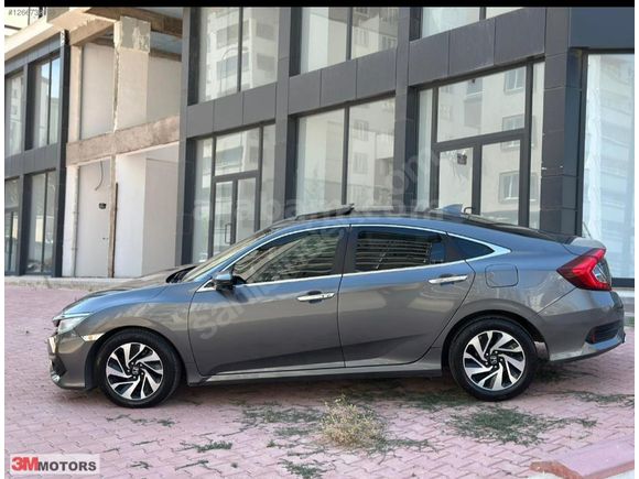 Sahibinden Honda Civic 1.6i VTEC Executive 2018 Model