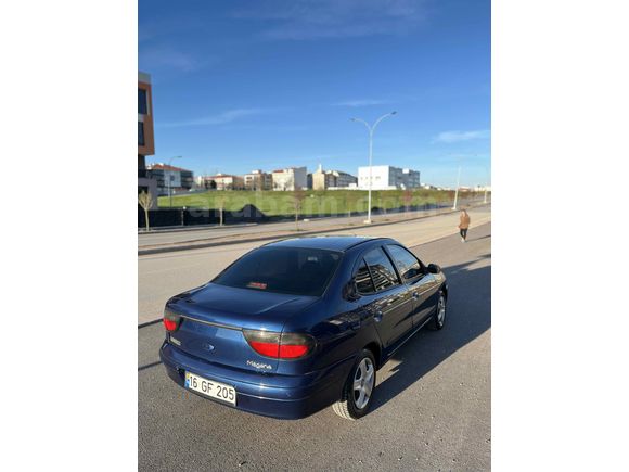 Sahibinden Renault Megane 1.6 RTE 1999 Model 