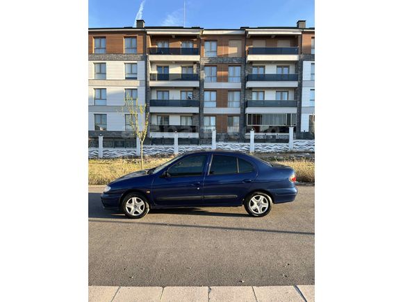 Sahibinden Renault Megane 1.6 RTE 1999 Model 