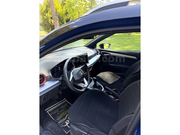 Aile aracı Seat Arona 1.5 EcoTSI FR Plus 2024 Model