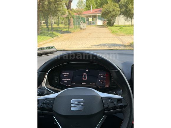 Aile aracı Seat Arona 1.5 EcoTSI FR Plus 2024 Model