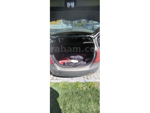 Sahibinden Kia Ceed 1.6 CRDi Motion 2012 Model  155000 km Gri (Gümüş)