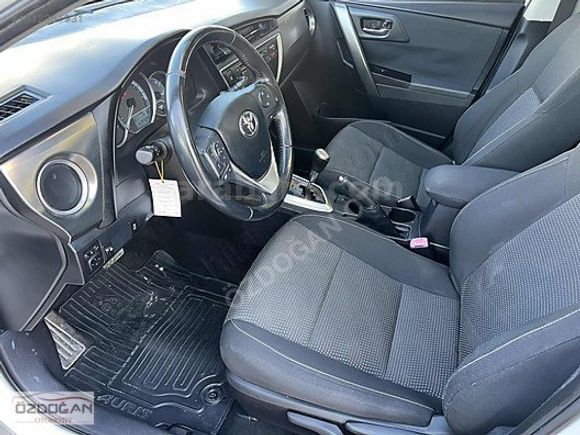 2013 TOYOTA AURİS ÖZDOĞANDAN