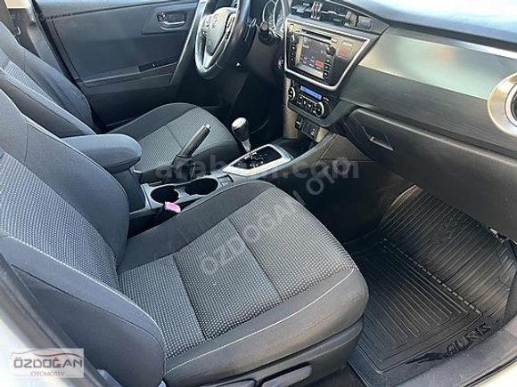 2013 TOYOTA AURİS ÖZDOĞANDAN