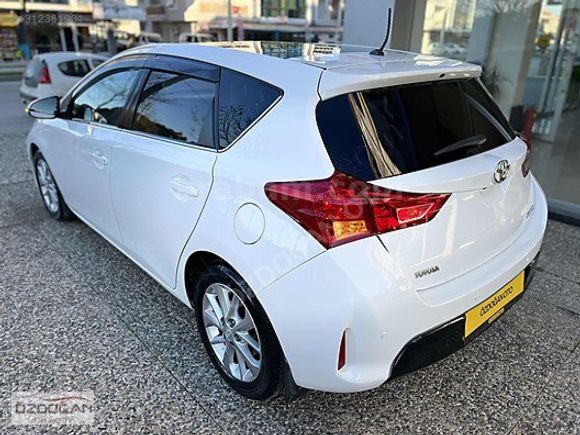2013 TOYOTA AURİS ÖZDOĞANDAN