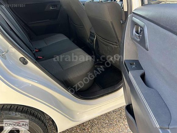 2013 TOYOTA AURİS ÖZDOĞANDAN