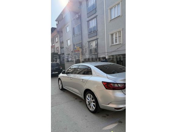 Sahibinden Renault Megane 1.5 Blue DCI Icon 2020 Model 
