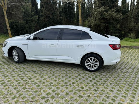 Sahibinden Renault Megane 1.5 Blue DCI Touch 2020 Model 