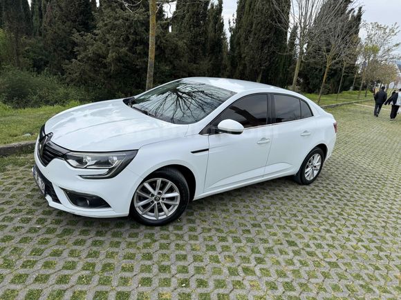 Sahibinden Renault Megane 1.5 Blue DCI Touch 2020 Model 