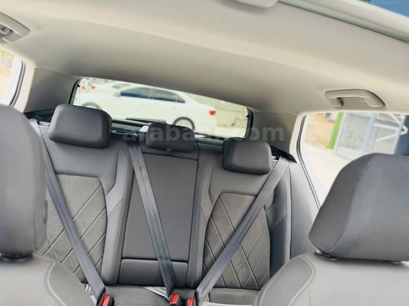 Sahibinden Volkswagen Golf 1.5 eTSI Style 2023 Model 