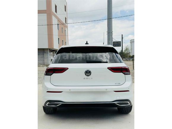 Sahibinden Volkswagen Golf 1.5 eTSI Style 2023 Model 