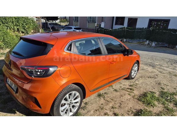 Sahibinden Renault Clio 1.0 TCe Evolution 2024 Model İstanbul 42.400 km Turuncu