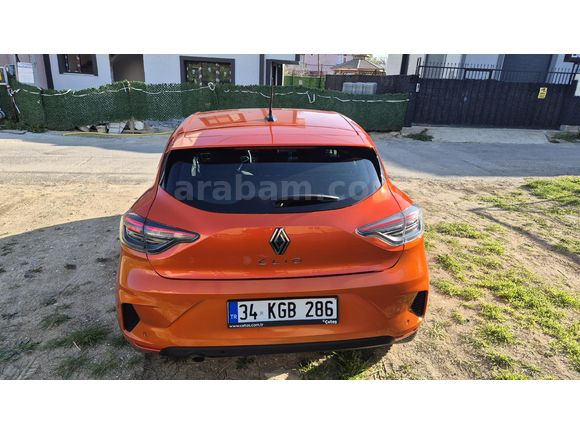 Sahibinden Renault Clio 1.0 TCe Evolution 2024 Model İstanbul 42.400 km Turuncu