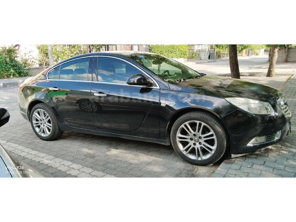 Sahibinden Opel Insignia 2.0 CDTI Cosmo 2011 Model  282.000 km Siyah