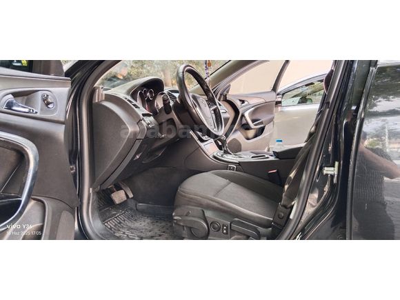 Sahibinden Opel Insignia 2.0 CDTI Cosmo 2011 Model  282.000 km Siyah