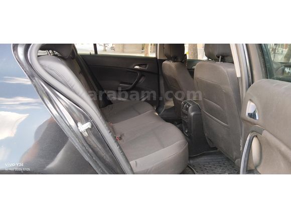 Sahibinden Opel Insignia 2.0 CDTI Cosmo 2011 Model  282.000 km Siyah