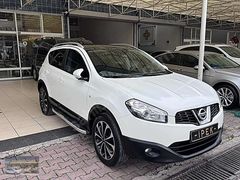 HATASIZ BOYASIZ 110 BİN KM DE OTOMATİK BLACK EDİTİON CAM TAVAN