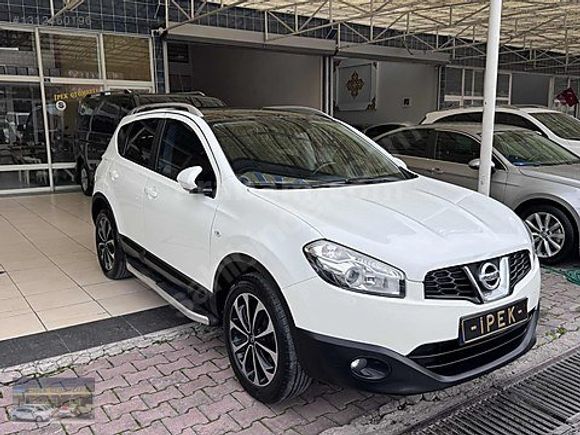 HATASIZ BOYASIZ 110 BİN KM DE OTOMATİK BLACK EDİTİON CAM TAVAN