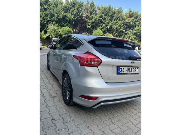 Sahibinden acil satılık hatasız Ford focus 2017 1.5 TDCİ ST LİNE