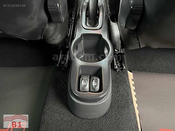 2013 DACIA DUSTER LAUREATE 1.5 DCİ MANUEL 220.000 KM
