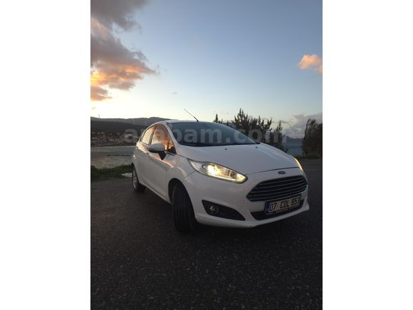 2015 model 106.000 km tam otomatik tramersiz full paket ford fiesta