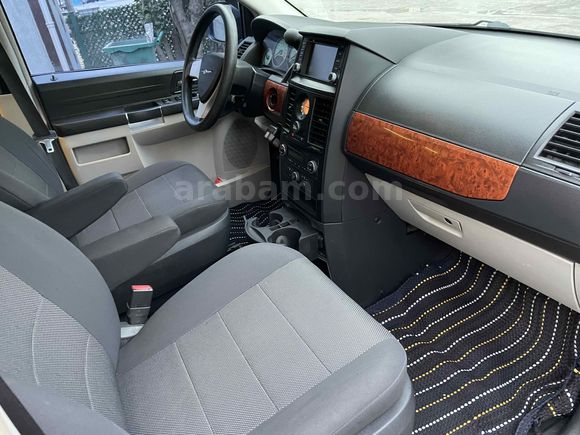  GRAND WOYAGER 2.8 CRD LX  STOWNGO  OTOMOBİL RUHSATLI ÇOK TEMİZ