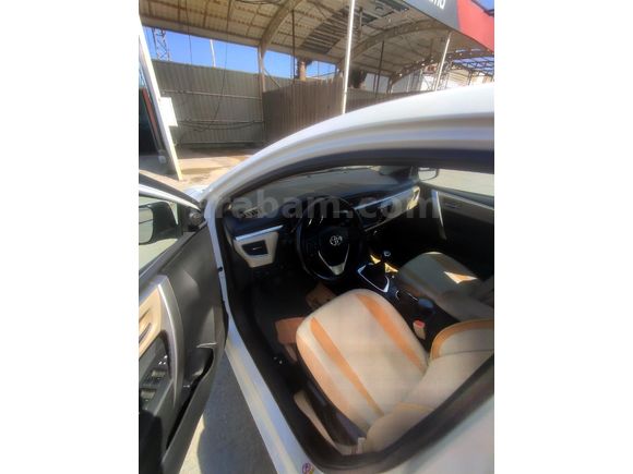 Sahibinden düşük km tek el kullanılmış temiz corolla