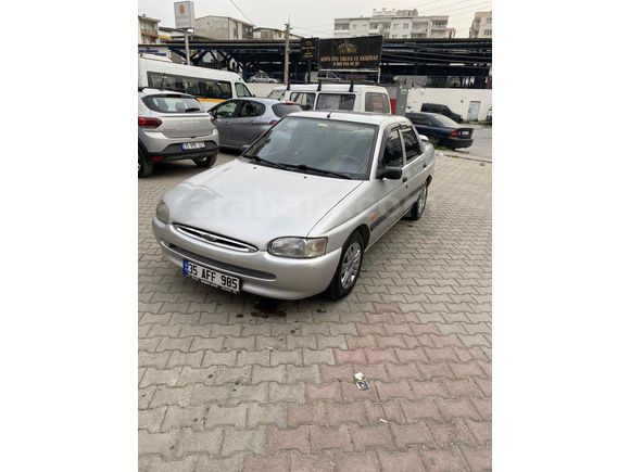 Sahibinden Ford Escort 1.6 Ghia 1999 Model 