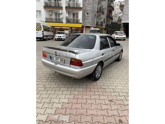 Sahibinden Ford Escort 1.6 Ghia 1999 Model 